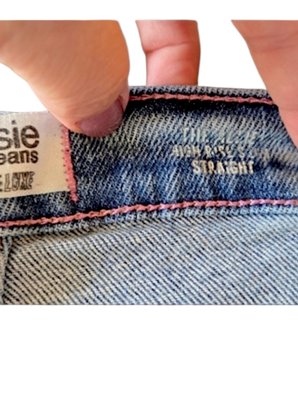 Kensie Women's Straight Leg High Rise Jeans Size 8 Light Wash Raw Hem - Picture 6 of 11